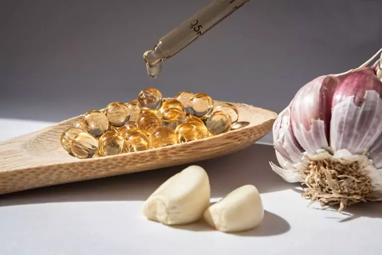 Garlic Supplements vs Fresh Garlic